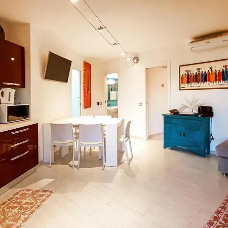 Awesome In With Kitchenette Holiday home *